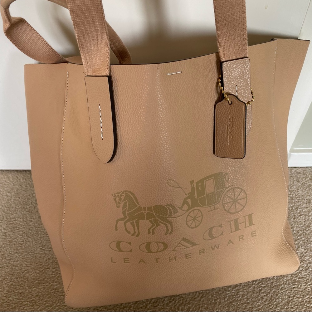 Coach carriage tote, excellent condition
